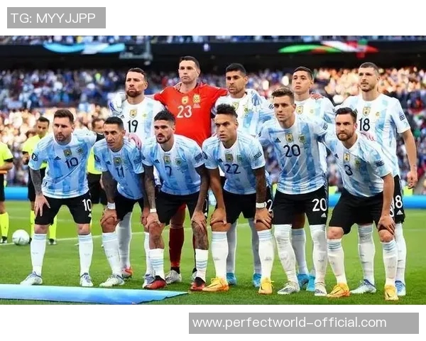 世界杯惊现冷门AC米兰与巴黎圣日耳曼激战成平局引发全场狂欢