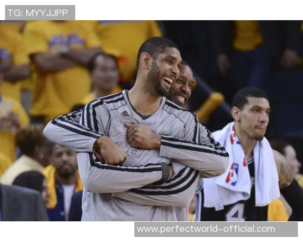 邓肯对姚明的评价与两位篮球巨星的职业生涯比较分析