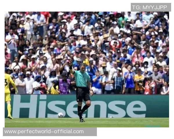 意甲激战：马竞逆转里昂引发争议判罚全场沸腾