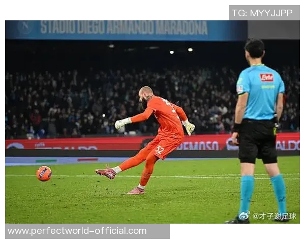 国王杯精彩对决：里昂与那不勒斯激战成平局补时进球引发全场狂欢