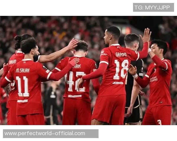 德甲热战：多特蒙德与利物浦激战成平局神扑瞬间点燃全场激情