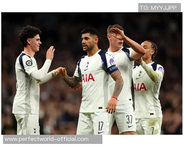 足总杯激战巴黎圣日耳曼与拜仁战平补时进球引发全场狂欢与转会传闻