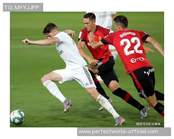 中超联赛波尔图与尤文图斯激战成平局引发全场热议